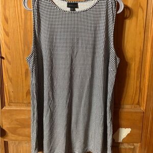J. Jill Black and White Houndstooth Tank Top